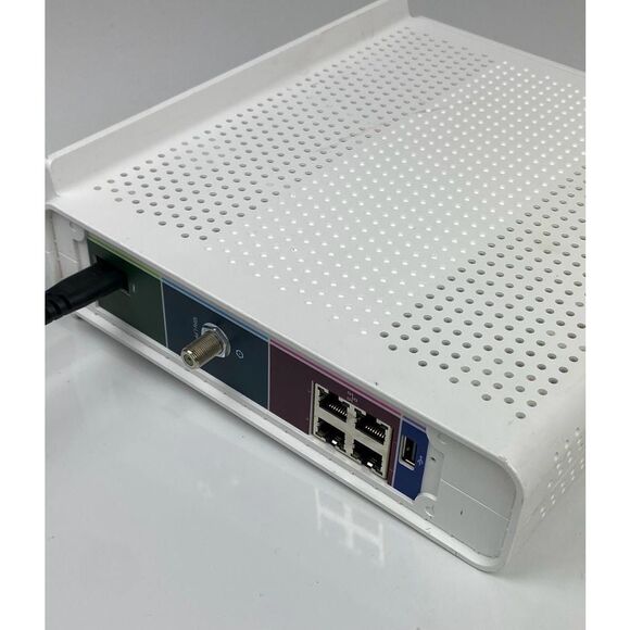 Arris Surfboard SBG6900AC Docsis 3.0 Cable Modem/ Wi-Fi AC1900 Router BX1419 - Picture 3 of 6